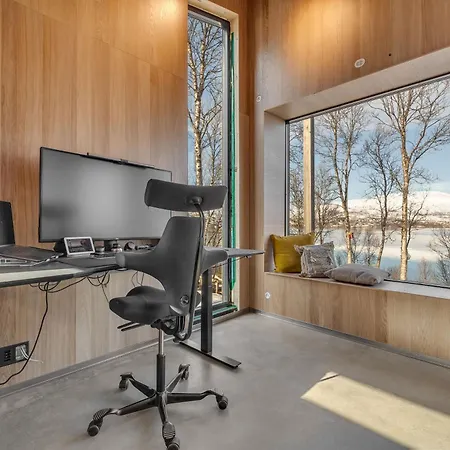Northstay - Hakoya Villa Tromsø